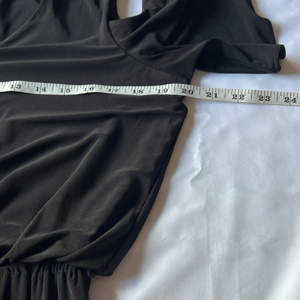 Calvin Klein Romper Shorts Womens Size 12 Black Short Sleeve Cold Shoulder EUC - Picture 7 of 9